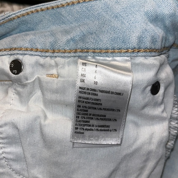 American eagle super stretch jean shorts, size 6 - Picture 5 of 5